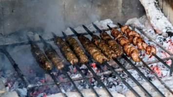 kebab na ohni