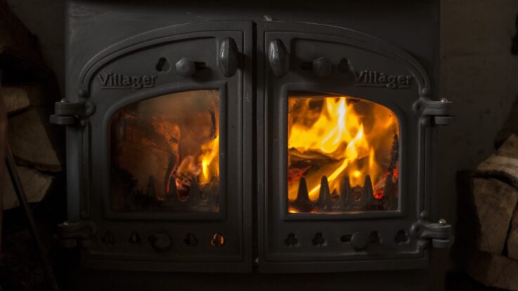 špinavé krbové sklo špinavé krbové sklo