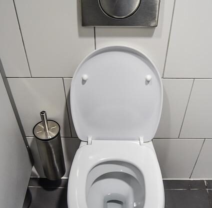Droždí umí divy, stačí ho dát do toalety a vyčistí ji