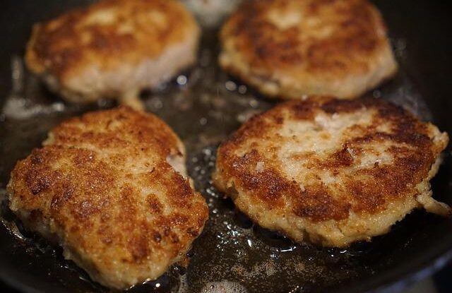 smrncovni strouhanka na obalovani rizku a slanych tycinek recept a jednoduche kroky k priprave Šmrncovní strouhanka na obalování řízků a slaných tyčinek. Recept a jednoduché kroky k přípravě