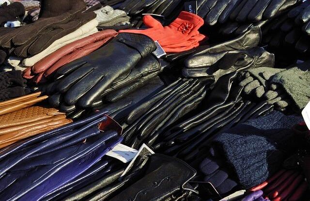 Zbavte se molů v šatníku rychle a bezpečně. Ochraňte oblečení a udržte skříň čistou