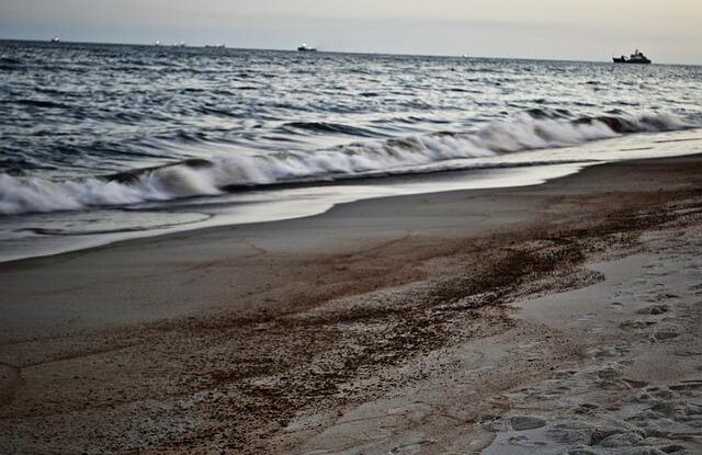 Jak odstranit olejovou skvrnu z betonu. Návod pro zámkovou dlažbu i beton